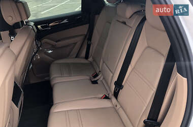 Внедорожник / Кроссовер Porsche Cayenne 2019 в 
