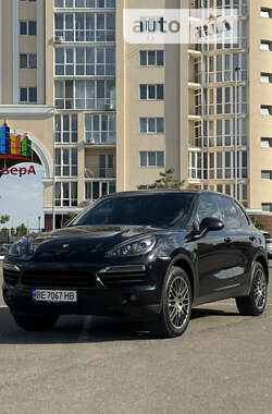 Внедорожник / Кроссовер Porsche Cayenne 2013 в Киеве