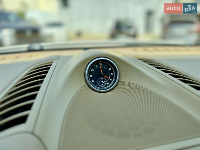Позашляховик / Кросовер Porsche Cayenne 2013 в Одесі