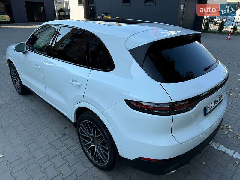 Внедорожник / Кроссовер Porsche Cayenne 2019 в Хмельницком