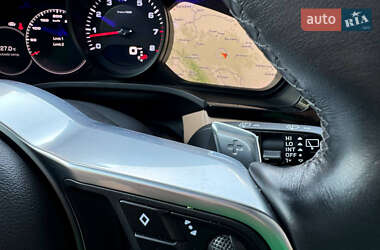 Внедорожник / Кроссовер Porsche Cayenne 2019 в 