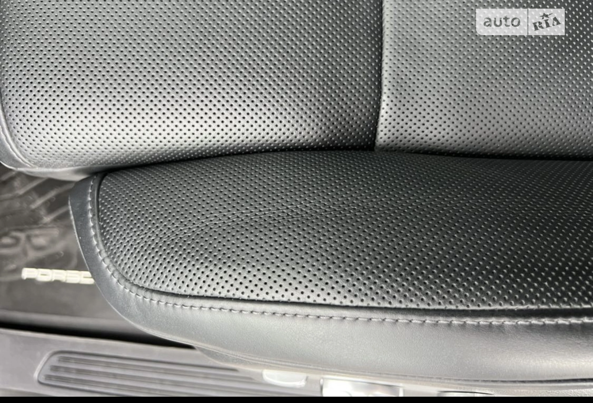 2013 Porsche Cayenne - мініатюра 14