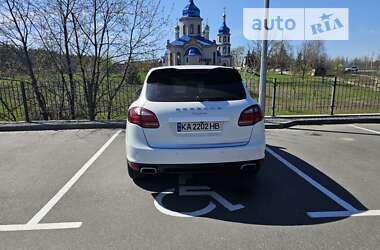 Внедорожник / Кроссовер Porsche Cayenne 2012 в Киеве