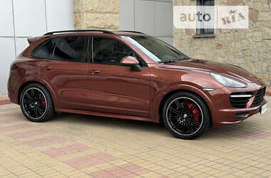 Внедорожник / Кроссовер Porsche Cayenne 2012 в Киеве