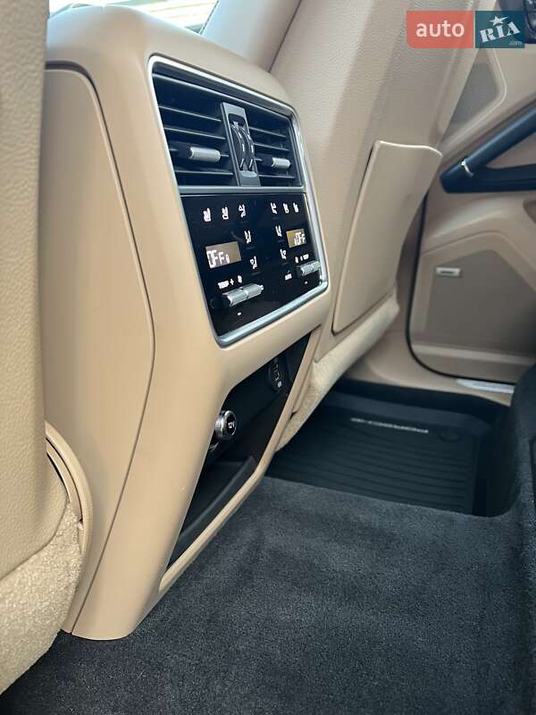 Внедорожник / Кроссовер Porsche Cayenne 2018 в Запорожье
