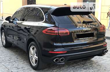 Внедорожник / Кроссовер Porsche Cayenne 2015 в Одессе