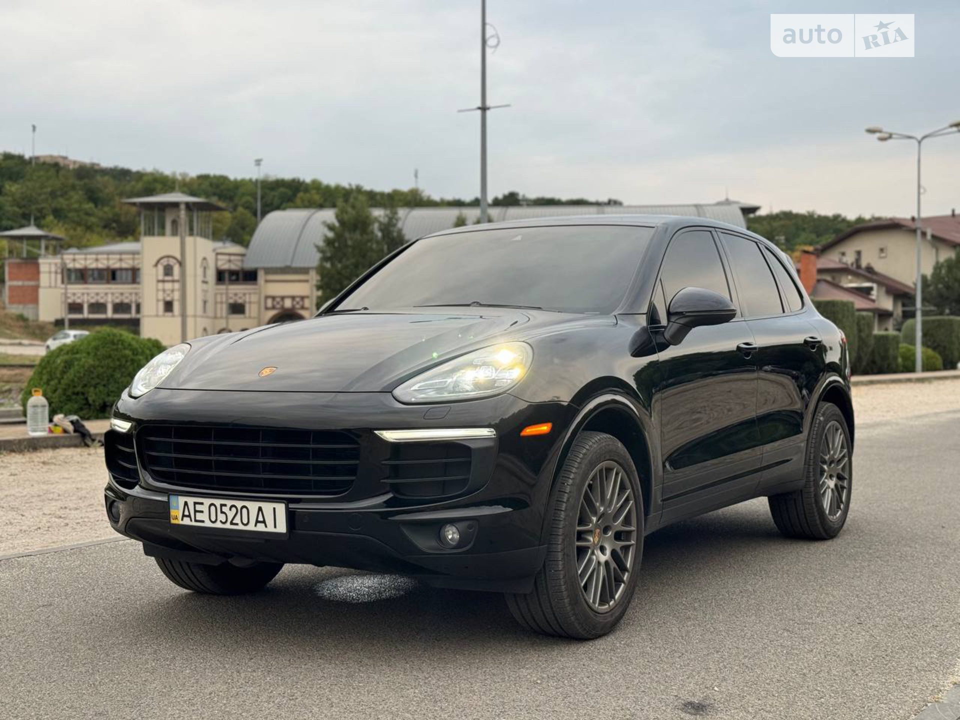 2016 Porsche Cayenne - мініатюра 15