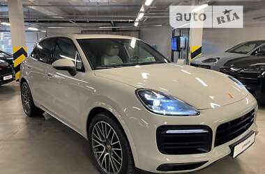 Позашляховик / Кросовер Porsche Cayenne 2022 в Києві