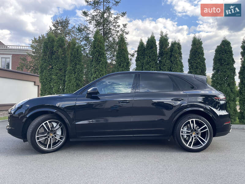 Позашляховик / Кросовер Porsche Cayenne 2021 в Києві