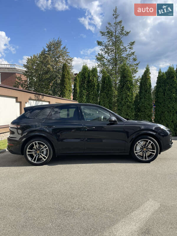 Позашляховик / Кросовер Porsche Cayenne 2021 в Києві