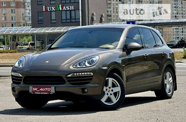 Внедорожник / Кроссовер Porsche Cayenne 2012 в Киеве