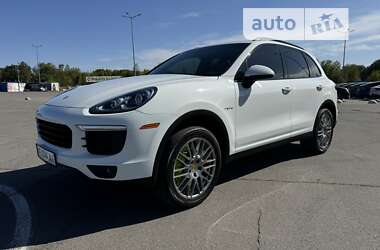 Позашляховик / Кросовер Porsche Cayenne 2016 в Дніпрі