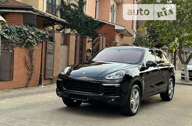 Внедорожник / Кроссовер Porsche Cayenne 2015 в Одессе