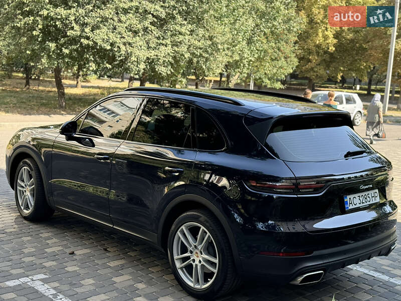 Позашляховик / Кросовер Porsche Cayenne 2018 в Луцьку
