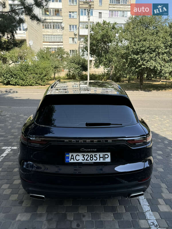 Позашляховик / Кросовер Porsche Cayenne 2018 в Луцьку