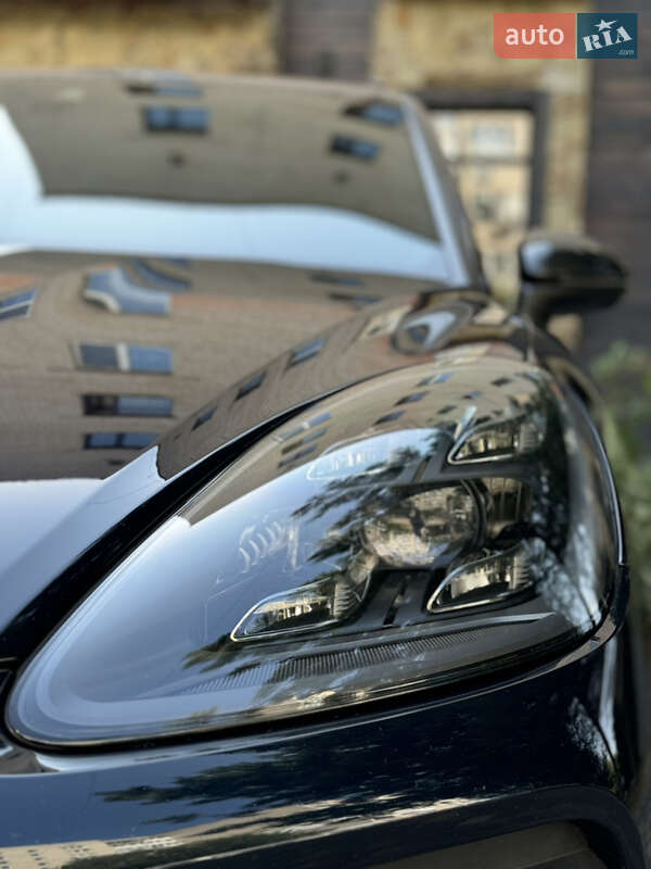 Позашляховик / Кросовер Porsche Cayenne 2018 в Луцьку
