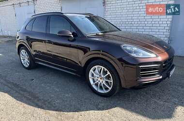 Позашляховик / Кросовер Porsche Cayenne 2018 в Запоріжжі