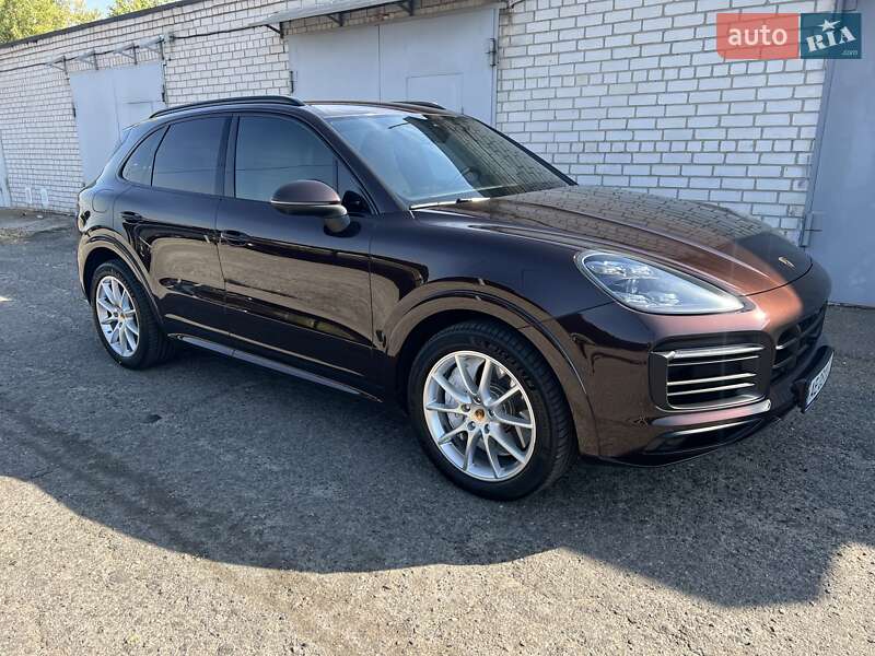 Внедорожник / Кроссовер Porsche Cayenne 2018 в Запорожье