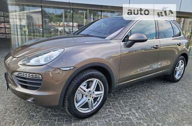 Позашляховик / Кросовер Porsche Cayenne 2012 в Києві