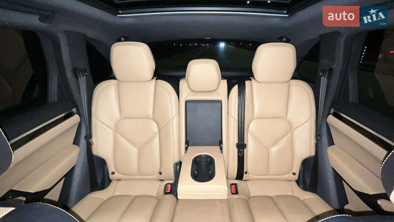 Позашляховик / Кросовер Porsche Cayenne 2017 в Одесі