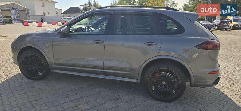 Внедорожник / Кроссовер Porsche Cayenne 2015 в Черновцах фото 6 Внедорожник / Кроссовер Porsche Cayenne 2015 в Черновцах
