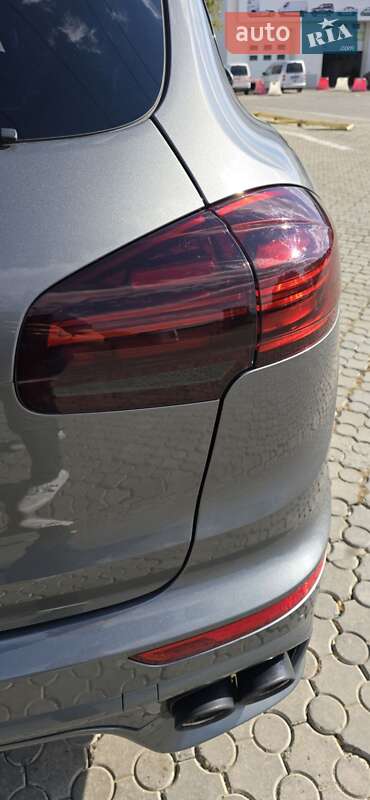 Внедорожник / Кроссовер Porsche Cayenne 2015 в Черновцах фото 29 Внедорожник / Кроссовер Porsche Cayenne 2015 в Черновцах