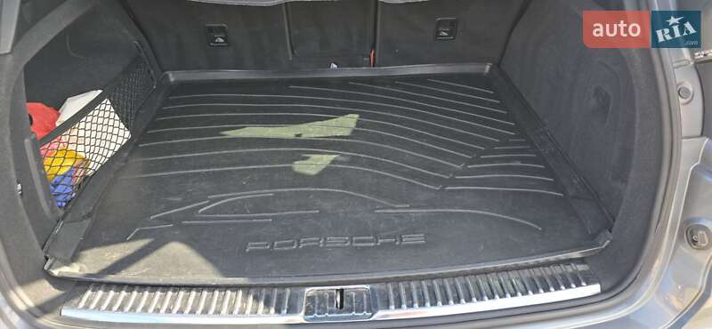 Внедорожник / Кроссовер Porsche Cayenne 2015 в Черновцах фото 34 Внедорожник / Кроссовер Porsche Cayenne 2015 в Черновцах