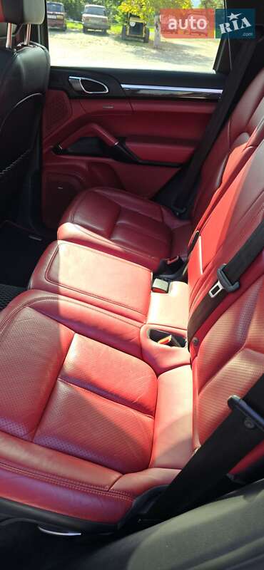 Внедорожник / Кроссовер Porsche Cayenne 2015 в Черновцах фото 48 Внедорожник / Кроссовер Porsche Cayenne 2015 в Черновцах