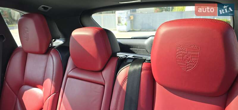 Внедорожник / Кроссовер Porsche Cayenne 2015 в Черновцах фото 74 Внедорожник / Кроссовер Porsche Cayenne 2015 в Черновцах