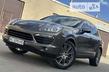 Позашляховик / Кросовер Porsche Cayenne 2011 в Львові