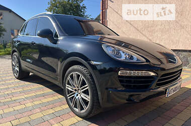 Внедорожник / Кроссовер Porsche Cayenne 2011 в Долине