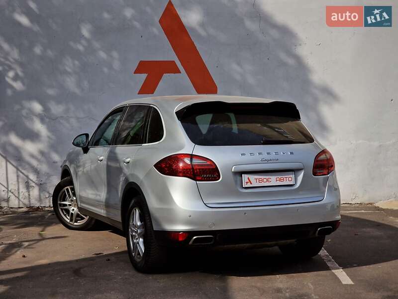 Позашляховик / Кросовер Porsche Cayenne 2012 в Одесі
