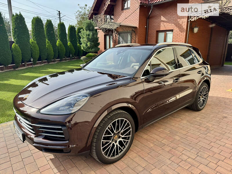 Внедорожник / Кроссовер Porsche Cayenne 2018 в Черновцах