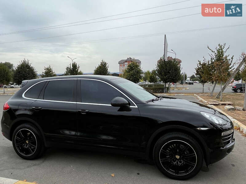 Позашляховик / Кросовер Porsche Cayenne 2013 в Бучі