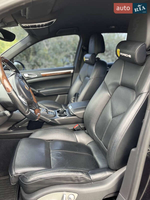 Позашляховик / Кросовер Porsche Cayenne 2013 в Бучі