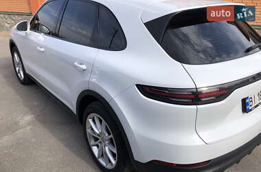 Внедорожник / Кроссовер Porsche Cayenne 2019 в 