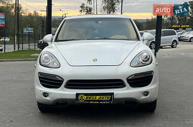 Внедорожник / Кроссовер Porsche Cayenne 2012 в Черновцах