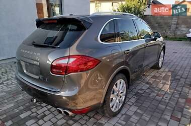 Внедорожник / Кроссовер Porsche Cayenne 2014 в Ровно