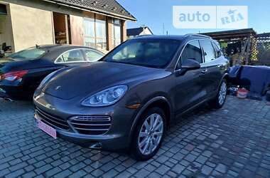 Внедорожник / Кроссовер Porsche Cayenne 2014 в Ровно