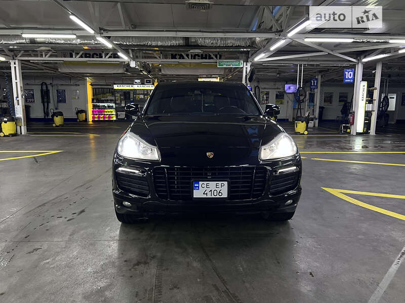 Позашляховик / Кросовер Porsche Cayenne 2008 в Чернівцях