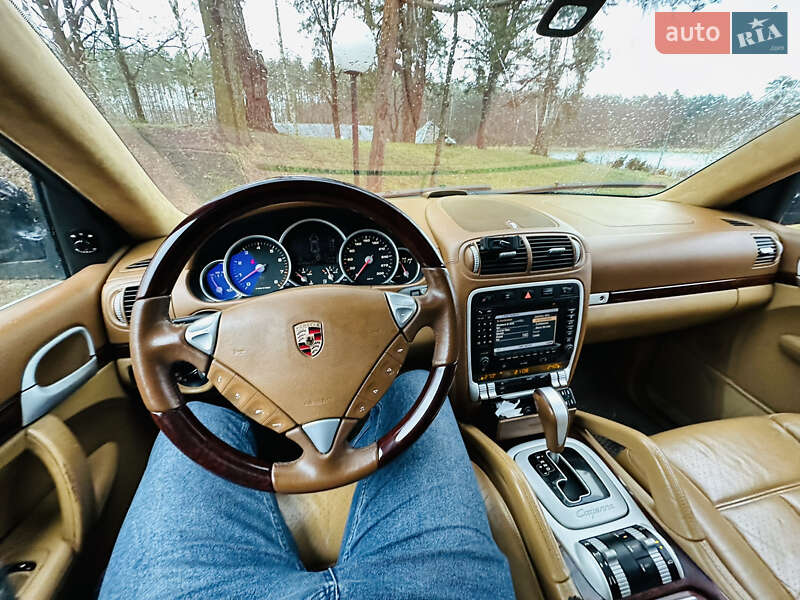 Внедорожник / Кроссовер Porsche Cayenne 2004 в Черновцах