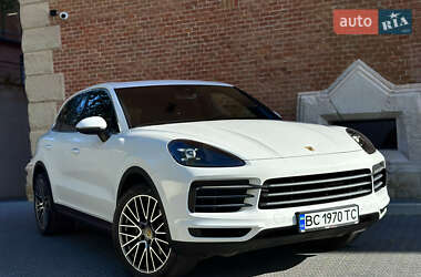 Внедорожник / Кроссовер Porsche Cayenne 2017 в 