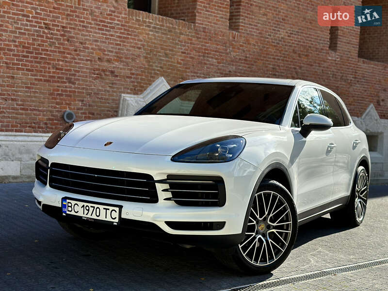 Позашляховик / Кросовер Porsche Cayenne 2017 в Львові