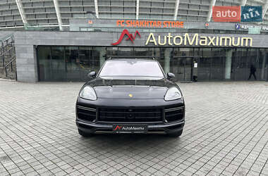 Позашляховик / Кросовер Porsche Cayenne 2018 в 