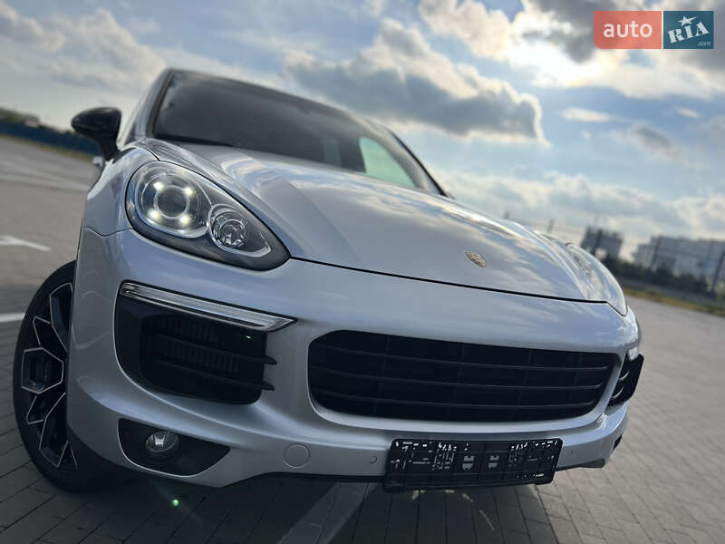 Porsche Cayenne 2015