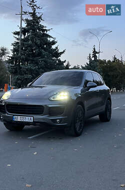 Внедорожник / Кроссовер Porsche Cayenne 2015 в Днепре