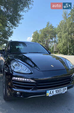 Позашляховик / Кросовер Porsche Cayenne 2013 в Києві