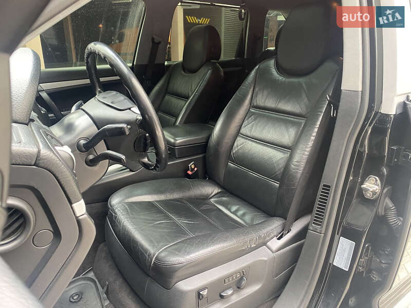 Внедорожник / Кроссовер Porsche Cayenne 2005 в Киеве