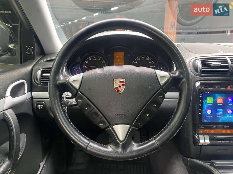 Внедорожник / Кроссовер Porsche Cayenne 2005 в Киеве