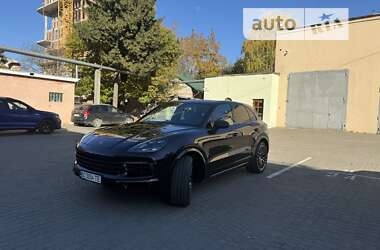 Позашляховик / Кросовер Porsche Cayenne 2022 в Львові